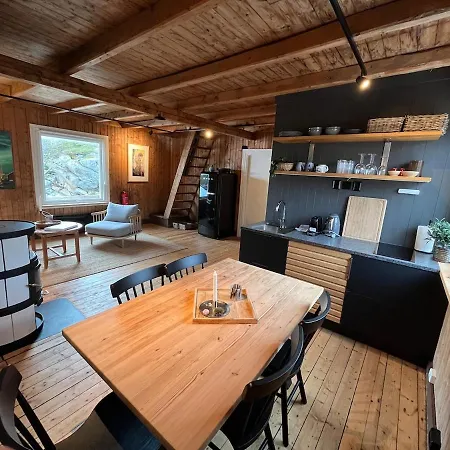 Feriehus Kjeøya - Private Island Vestvagoy